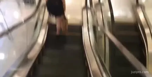 尾随美女至酒店 蒙眼引诱完整版视频