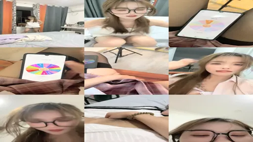 黑框眼镜极品美少女！超高颜值玩大转盘！道具爆菊双洞齐开，性感吊带丝袜，抬腿特写视角-截图2