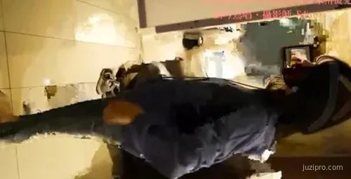 假星探摄影师哄骗嫩模酒店拍摄