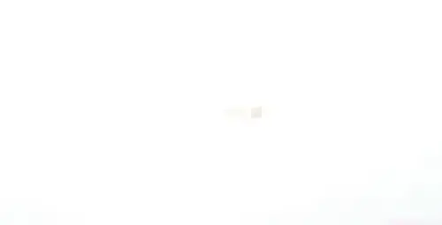 98年旅游学院学妹趴着发呆