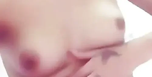 关主播与妹妹三人行游戏互动精彩瞬间