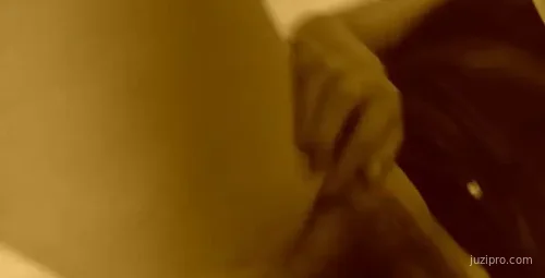 家庭自拍合集：狂浪态度的自拍分享