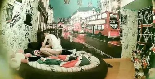 伦敦风酒店热恋小情侣浪漫时光