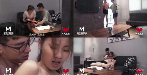 家庭访问中的迷人老师