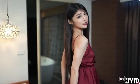 女神Linda红色诱惑私拍 高清美乳美女极致诱惑视频