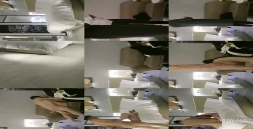 高颜值白衣长腿妹子，沙发上骑乘抽插猛操几下就高潮-截图2