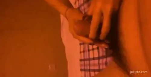 东北彬哥扮富奢金链，幽默对白引关注