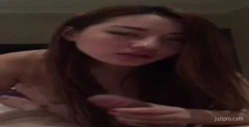 深喉舔奶子大屁股，干起来很爽