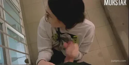 入口处惩罚恶霸 墨星探秘