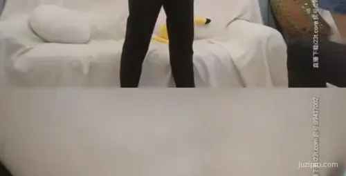 鸭哥探花约性感白衣妹子互动