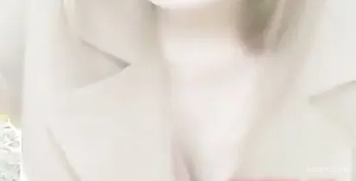 推荐宅男女神户外互动精彩时刻