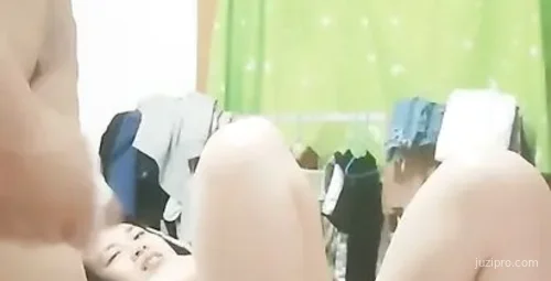 河南95年小伙直播争议行为