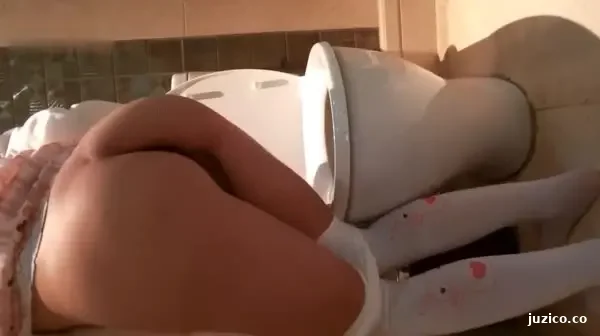 瑶瑶翘美臀待插入 水晶窥视粉穴