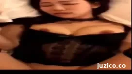 女神穿着小猫咪制服和我口交做爱