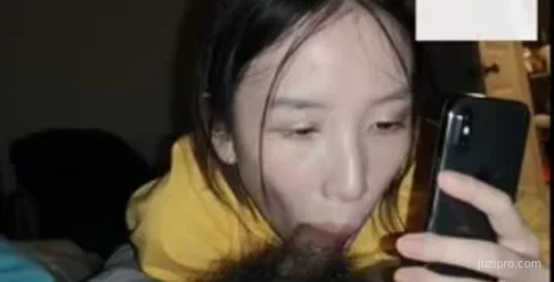 长得像女星的徐媛与大学男友视频流出