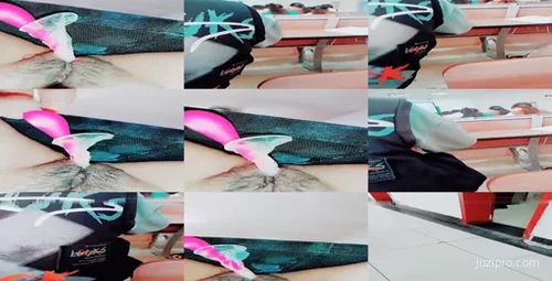 大三女生课间私密生活曝光-截图2