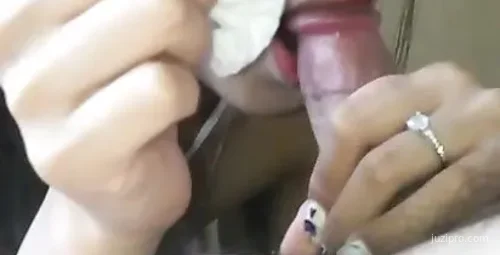 性感白丝学姐激情骑乘