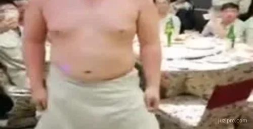 台湾摩托车公司庆典风波：美女互动视频流出