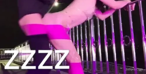 抖M挑战：天桥深夜裸露之旅