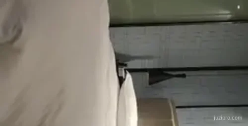 鸭总侦探：温柔网约车模小姐姐体验