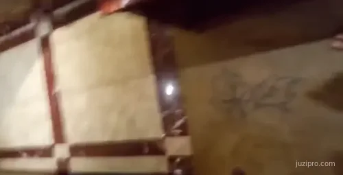 绝美36F巨乳丝袜美女性感舞姿