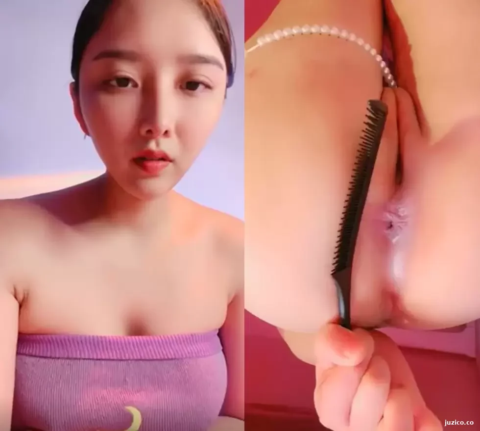 甜美系颜值女神！新人下海收费！珍珠内裤无毛肥穴，拨开近距离特写，用梳子插穴揉搓非常嫩
