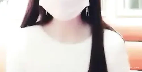 90后美女主播KTV幽默互动