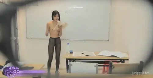 钰儿首部剧情视频老师教室自慰