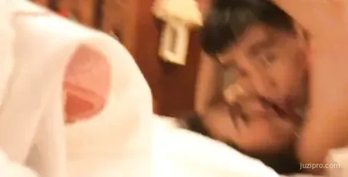 学院派美女被男友的气质撩动