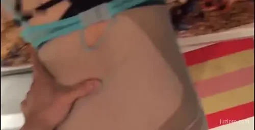 有钱公子连续约会两美女720P全集