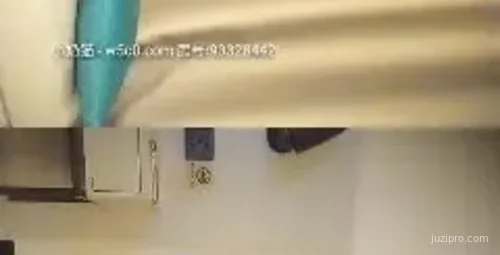 大屌勐男约操清新兼职小美女，沙发激情啪啪，妹子干瘫求饶直接高潮好刺激