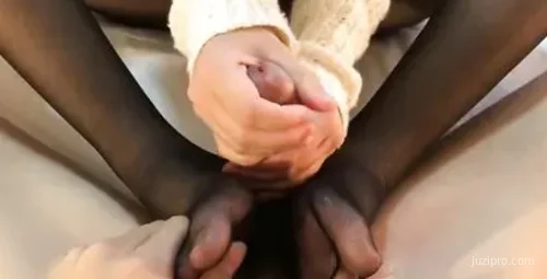 黑丝学姐羞涩互动体验