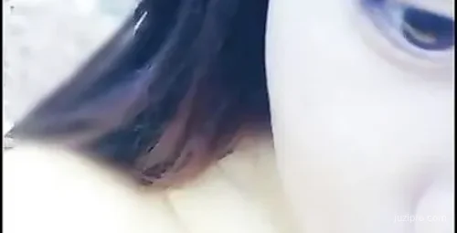 吃货女主播与司机湖边野餐未遂