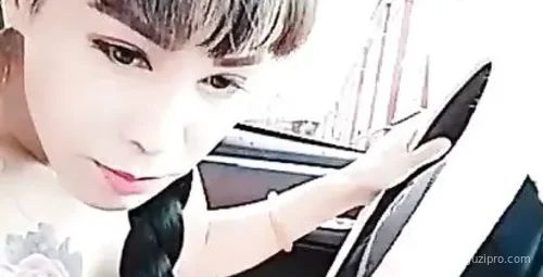 东北姐姐自驾约会中年粉丝