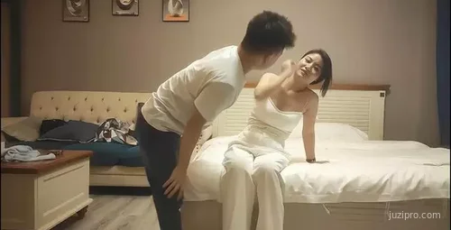 探花工作室车模拍摄