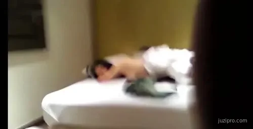 屌丝逆袭追到清纯班花