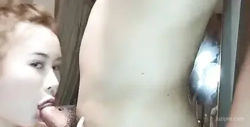 性感女神热巴约会英俊粉丝互动