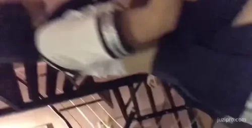 水手服女性激情嬉戏