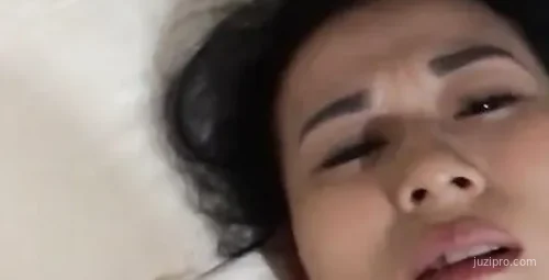 云南茶行老板娘和纹身男士酒店私会