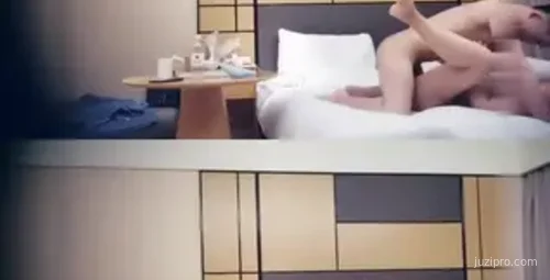 高颜值甜美妹子黑丝诱惑体验