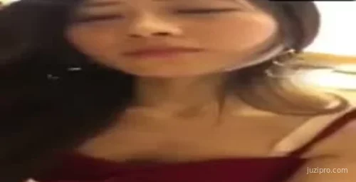 粉红连衣短裙的时尚搭配解析