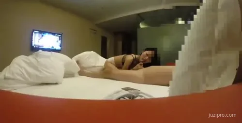 高颜值学院派女神美女情人互动