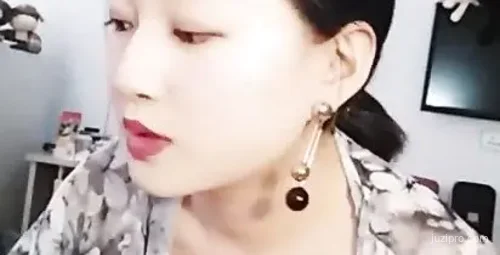 多才多艺御姐神话演奏惊艳