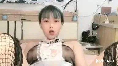 婷婷的逼会咬人短发萌妹自慰啪啪，情趣装网袜震动棒抽插足交口交，后入性感大屁股