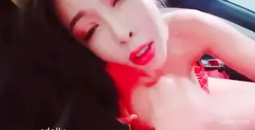 剧情演绎：酒吧门前尾随美女入酒店