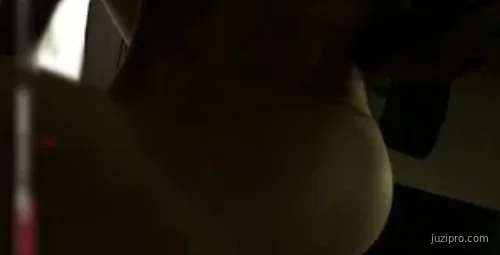 美女秘书出差过程中被迫接受潜规则