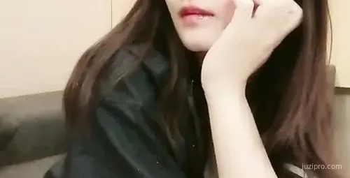 大叔与学姐互动体验