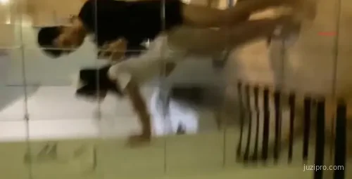 女性护理按摩视频及纹身妹成长记录