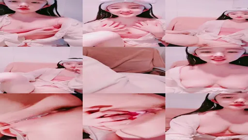 甜美呆萌美少女！没穿内裤一线天肥穴！手指抽插扣弄，手法非常熟练，呻吟嗲嗲好听-截图2